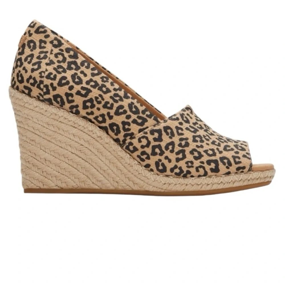 TOMS Michelle Leopard Print Espadrille Wedge Heels Peep Toe Sandal Size 7 NWOB